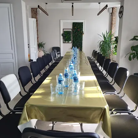 Apartament By The River Ni