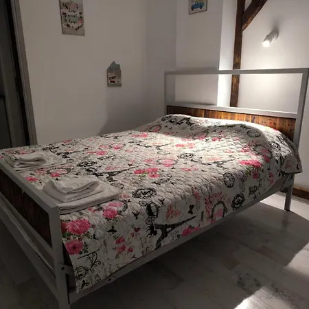 Apartament By The River